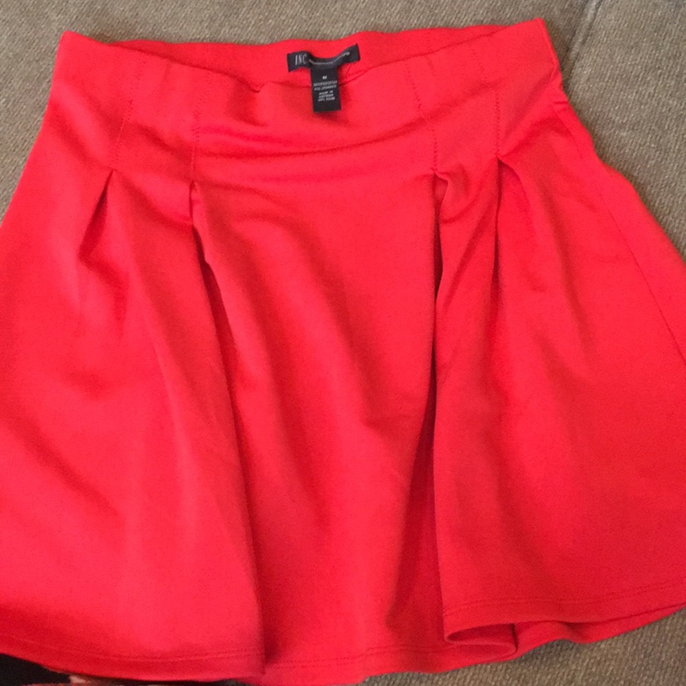 Inc skirt size M